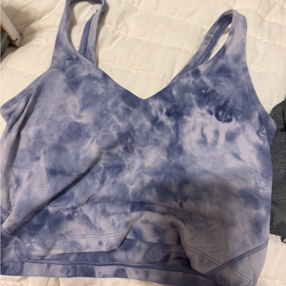 Lulu align top
